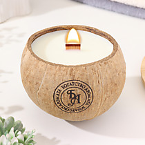 Ароматическая свеча в подсвечнике из кокоса